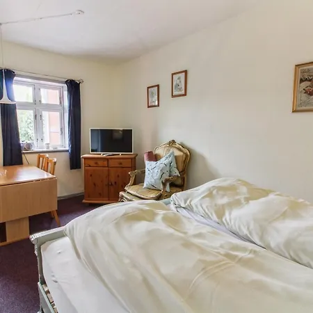 아파트 Hendricke - 22km From The Sea By Interhome Bredebro
